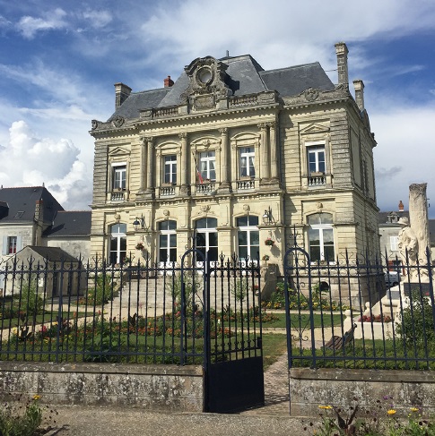 Restructuration et rénovation énergétique de la Mairie des Rosiers sur Loire (commune nouvelle Gennes-Val-de-Loire)